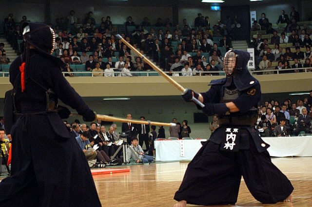 Ruhuna Kılıcınla Yön Vermek: Kendo